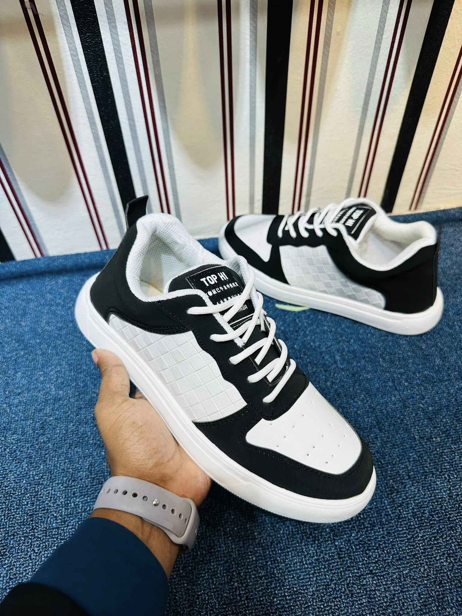 𝐒𝐮𝐩𝐞𝐫 𝐏𝐫𝐞𝐦𝐢𝐮𝐦 𝐐𝐮𝐚𝐥𝐢𝐭𝐲 𝐁𝐫𝐚𝐧𝐝𝐞𝐝 𝐒𝐧𝐞𝐚𝐤𝐞𝐫 [B-04]